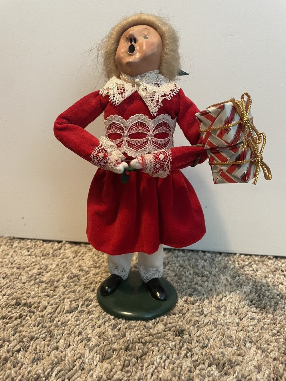 Vtg Byers' Choice Ltd. The Carolers 1989 Girl Red Dress Lace Christmas Figurine